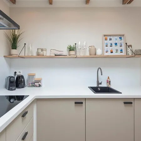 Apartmán House At C *