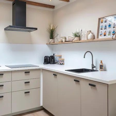 House At C Apartmán