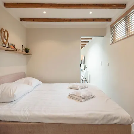 Appartement House At C Zandvoort