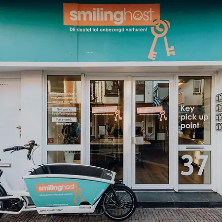 Appartement House At C Zandvoort