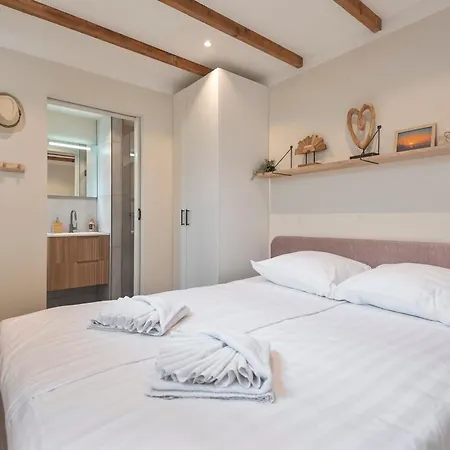 Appartement House At C